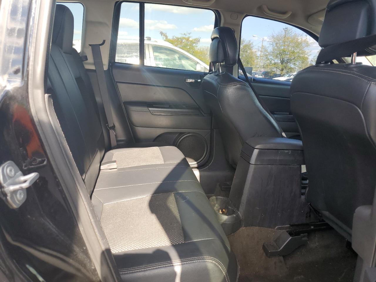 2016 Jeep Compass Sport VIN: 1C4NJCBA4GD703209 Lot: 84545245