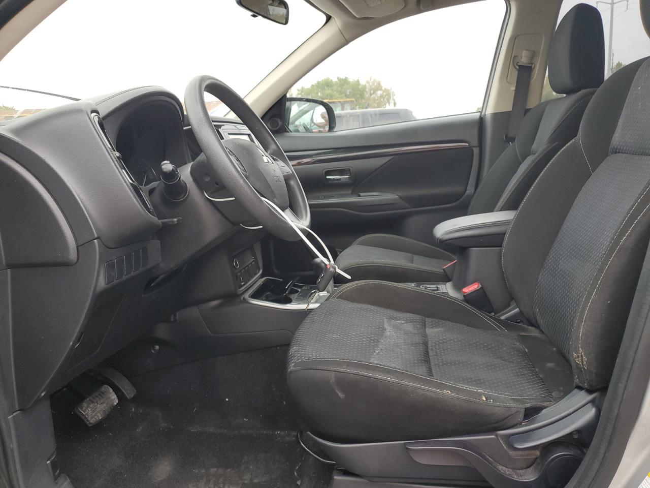 2019 Mitsubishi Outlander Es VIN: JA4AD2A33KZ002928 Lot: 81854095