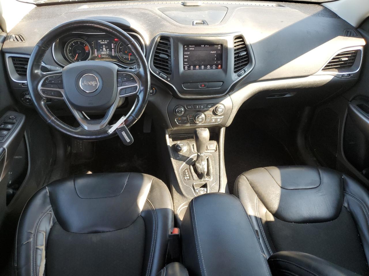 2019 Jeep Cherokee Latitude Plus VIN: 1C4PJMLB8KD121712 Lot: 70503735