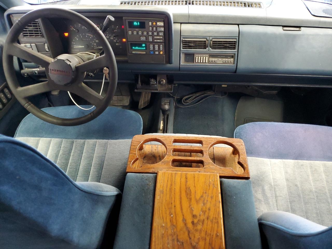 1991 Chevrolet Gmt-400 K2500 VIN: 2GBGK29K4M1198038 Lot: 81339305