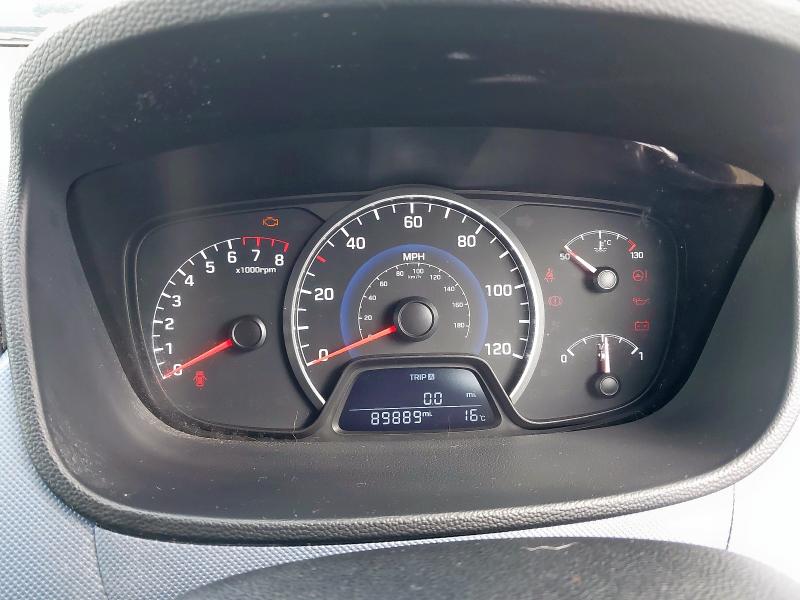 2014 HYUNDAI I10 SE