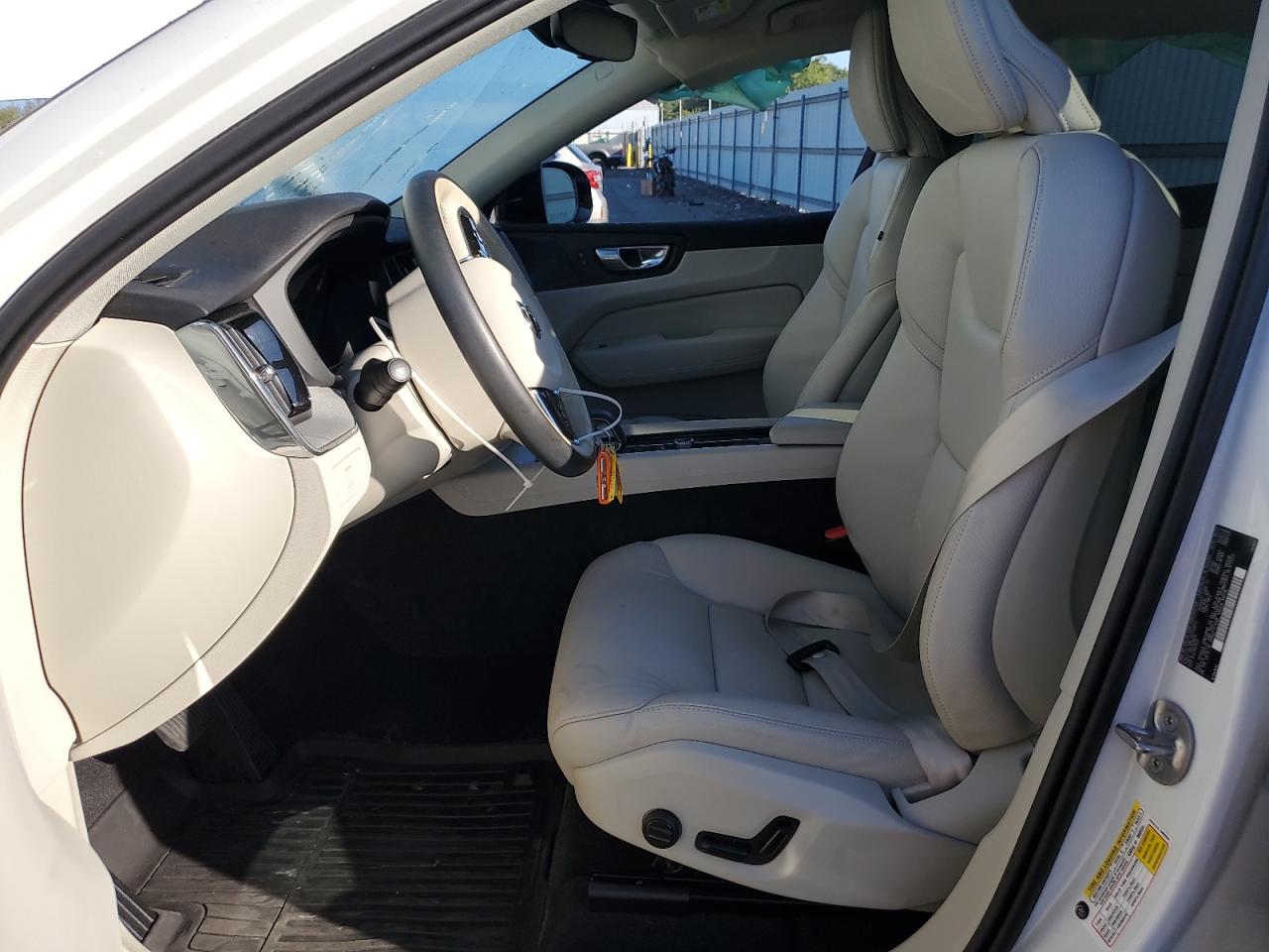 2024 Volvo Xc60 Plus VIN: YV4L12RL7R1712674 Lot: 81129535