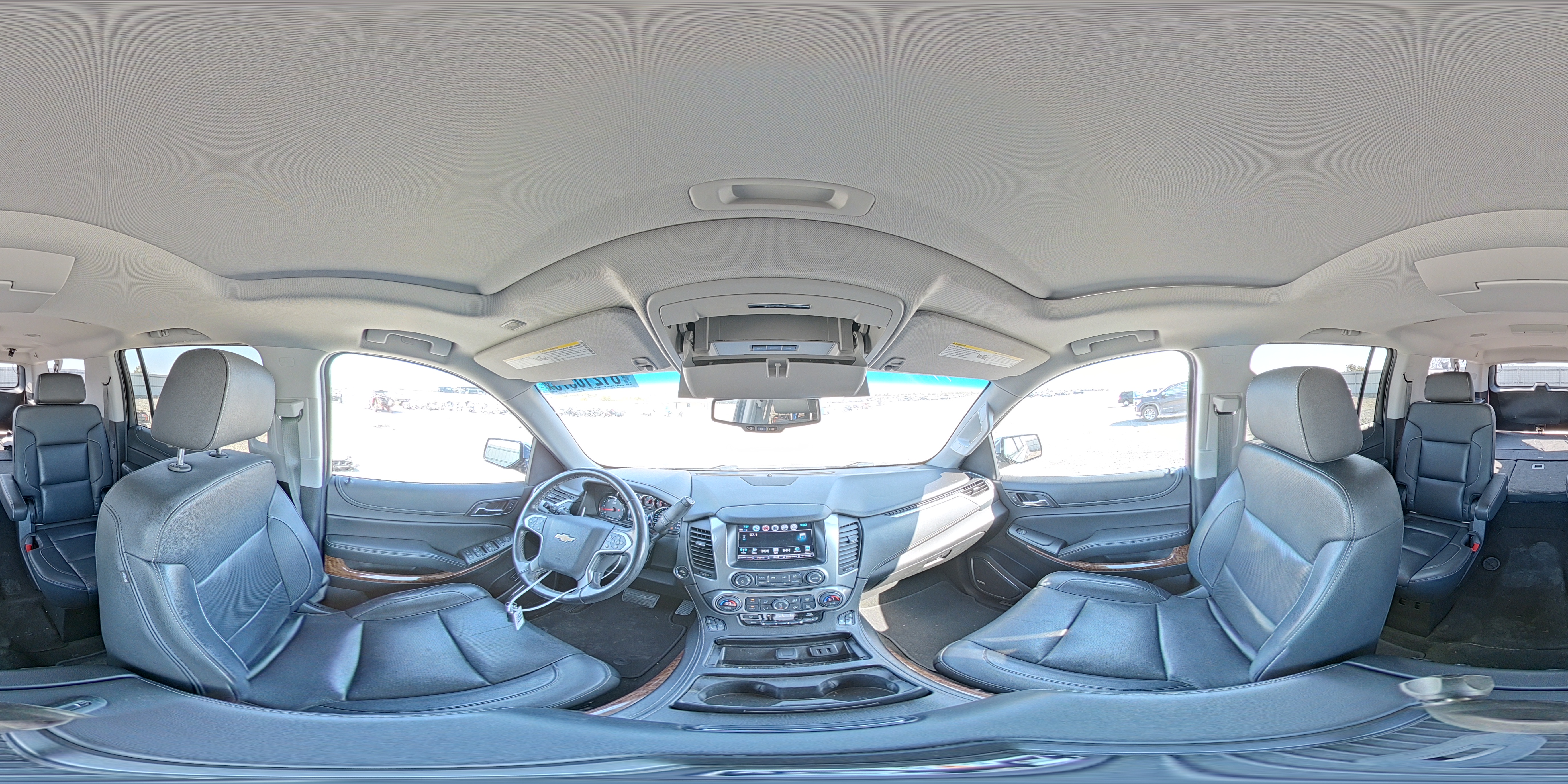 2018 Chevrolet Suburban K1500 Premier VIN: 1GNSKJKC9JR404435 Lot: 81210575