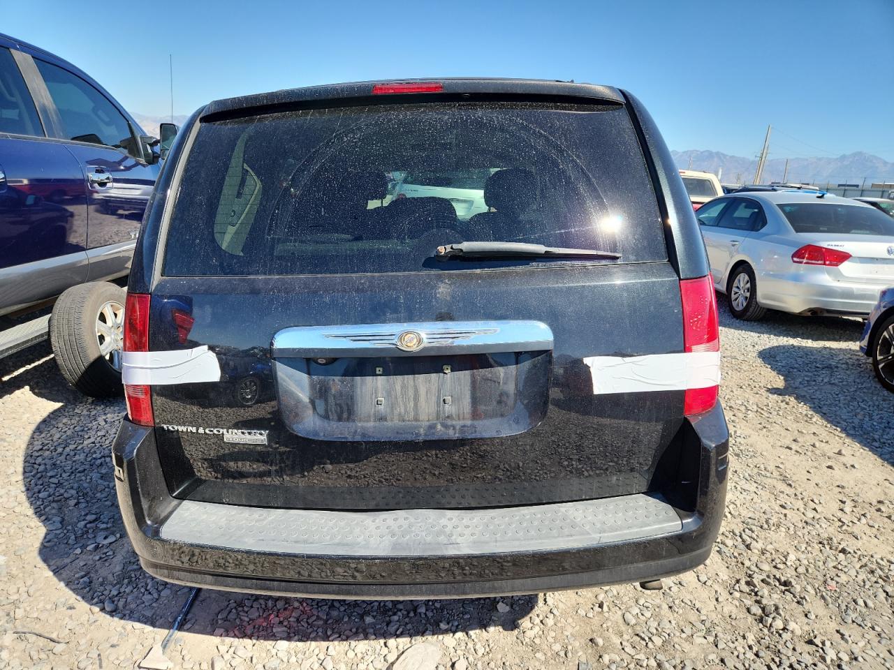 2008 Chrysler Town & Country Touring VIN: 2A8HR54P38R833881 Lot: 81740615