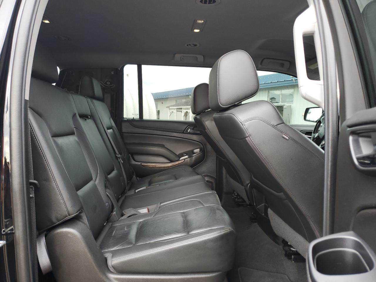 2019 Chevrolet Suburban K1500 Lt VIN: 1GNSKHKC4KR140812 Lot: 80847375