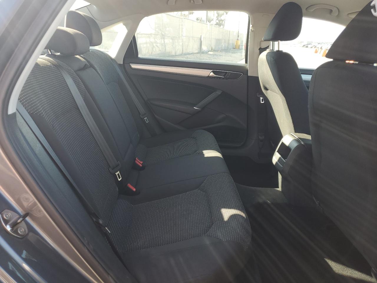 2017 Volkswagen Passat S VIN: 1VWAT7A35HC003013 Lot: 81798885