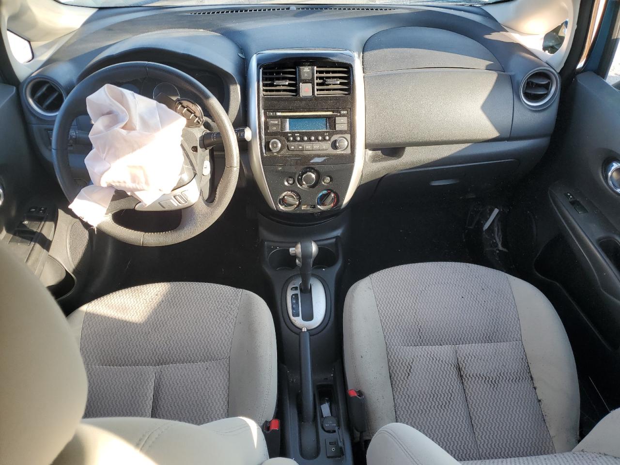 2015 Nissan Versa Note S VIN: 3N1CE2CPXFL374195 Lot: 81859155