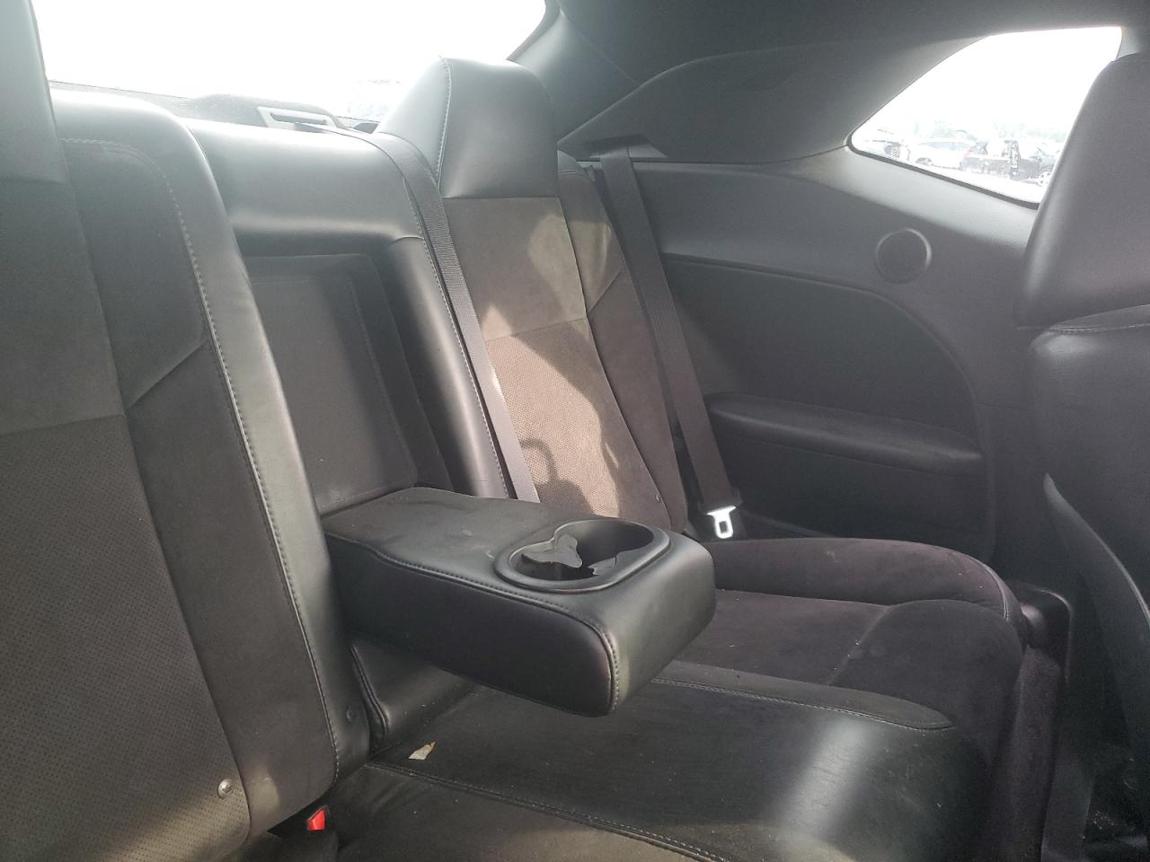 2016 Dodge Challenger R/T Scat Pack VIN: 2C3CDZFJ6GH308726 Lot: 81281405