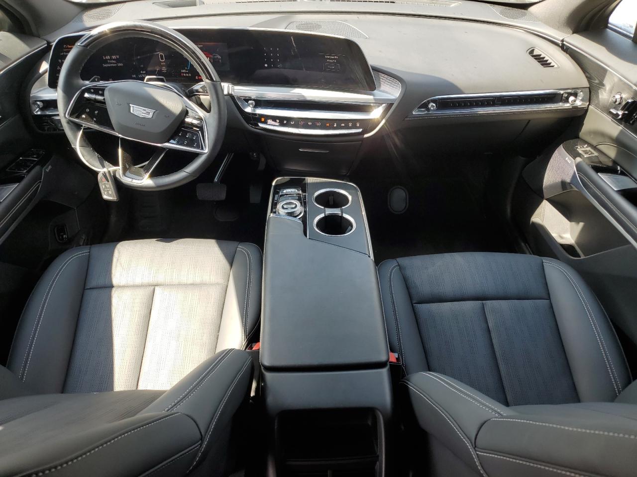 2024 Cadillac Lyriq Luxury VIN: 1GYKPRRLXRZ118758 Lot: 84447305