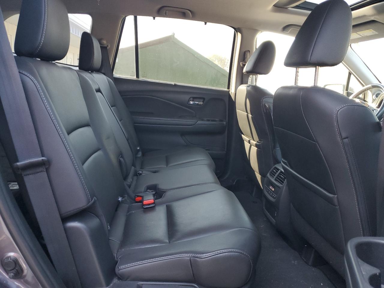 2021 Honda Pilot Se VIN: 5FNYF6H23MB017330 Lot: 80942925