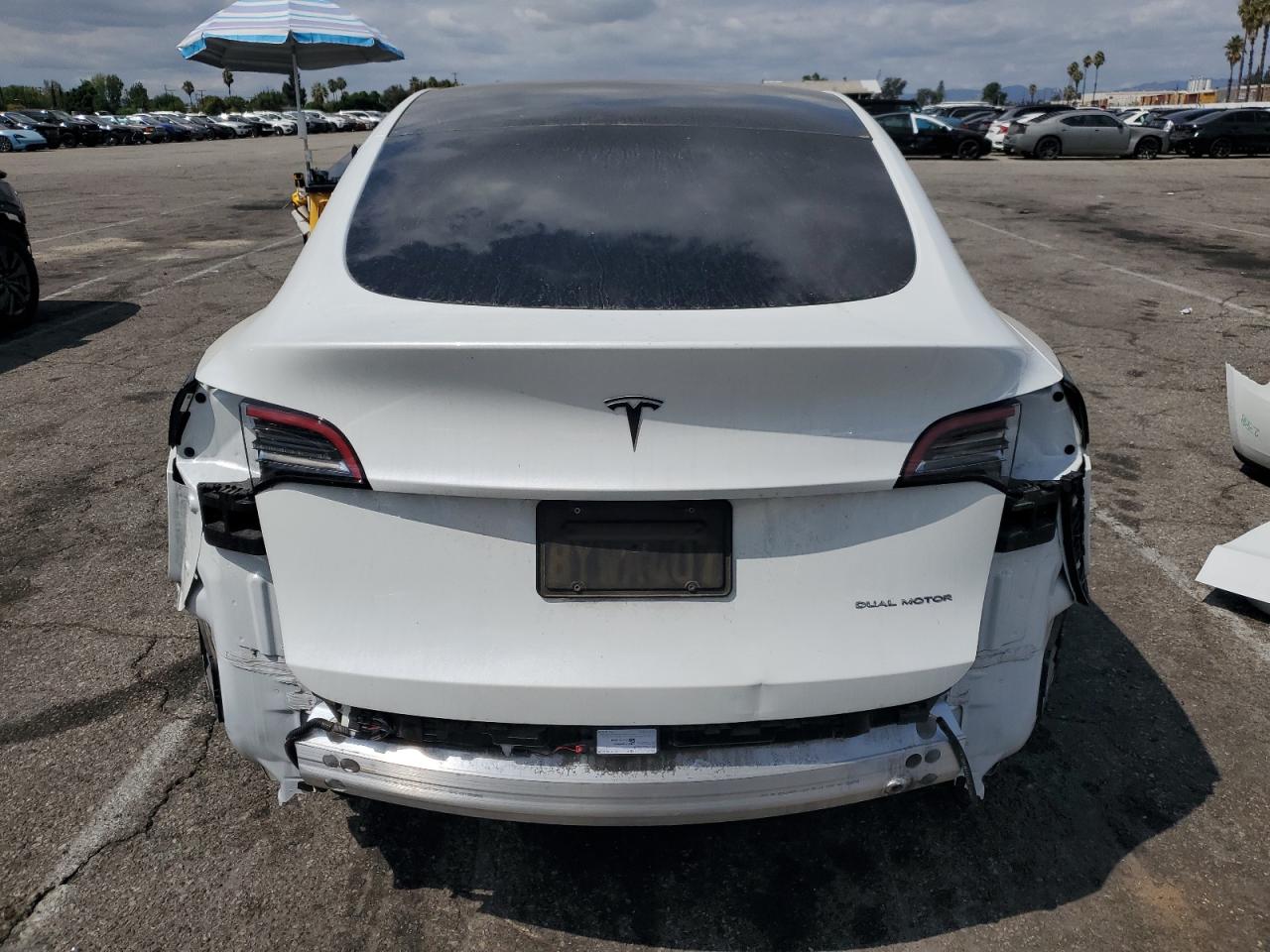 2021 Tesla Model Y VIN: 5YJYGAEE1MF272167 Lot: 71735735