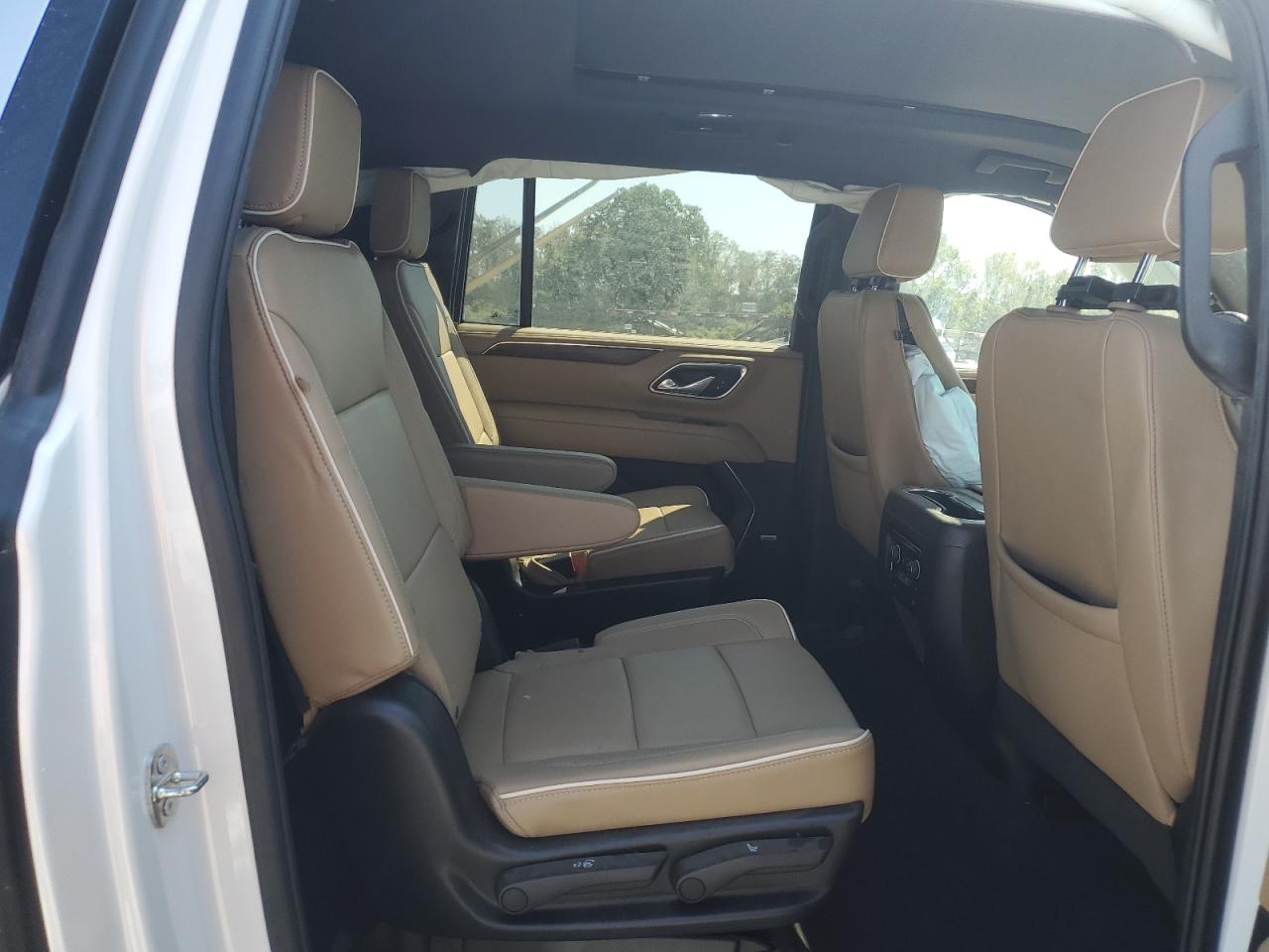 2024 Chevrolet Suburban C1500 Premier VIN: 1GNSCFKD4RR175368 Lot: 80642535