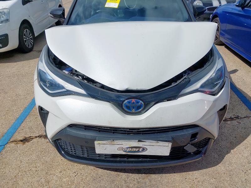 2020 TOYOTA C-HR DYNAMIC HEV CVT 