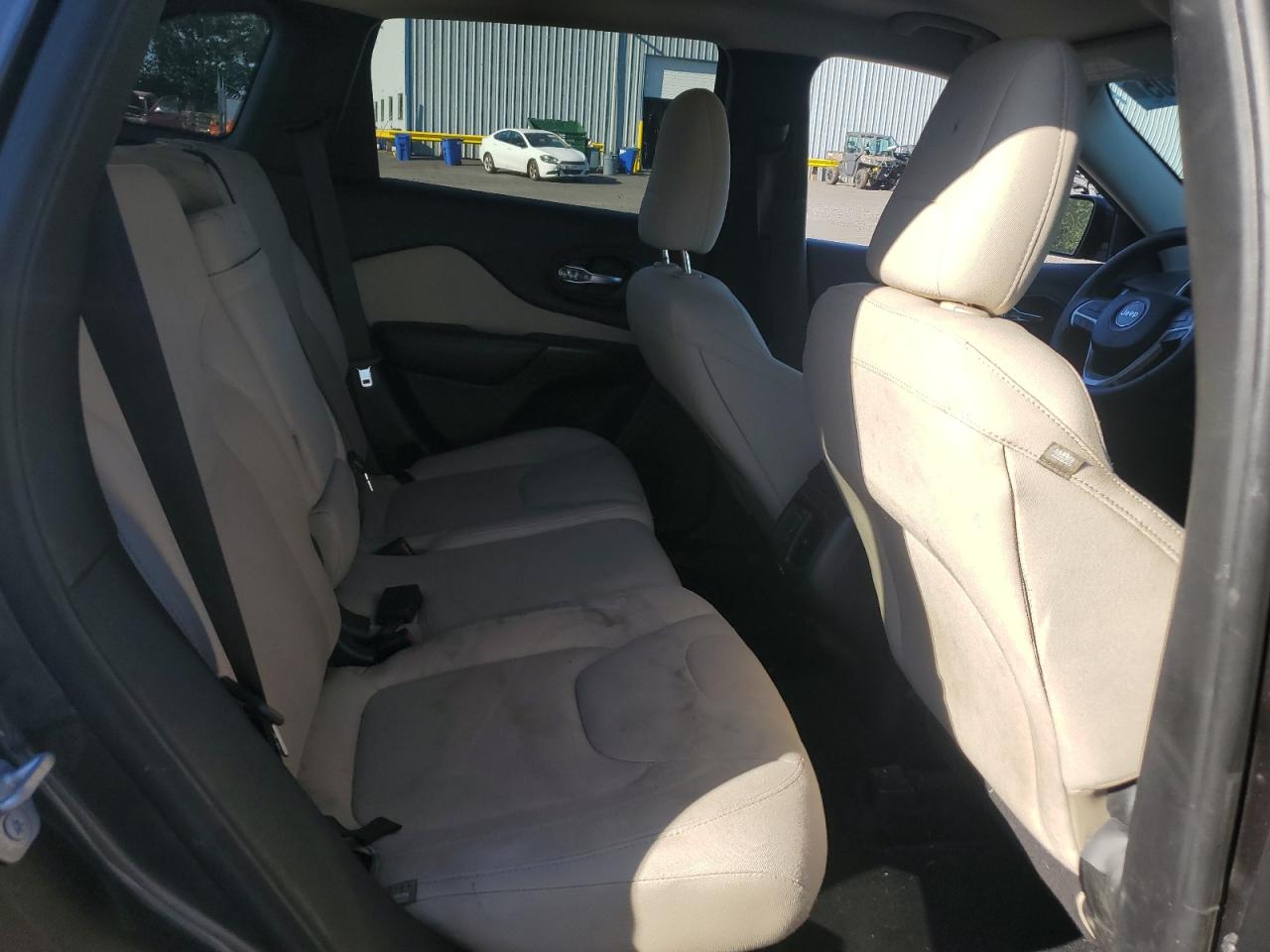 2017 Jeep Cherokee Latitude VIN: 1C4PJLCS7HW503415 Lot: 80148105