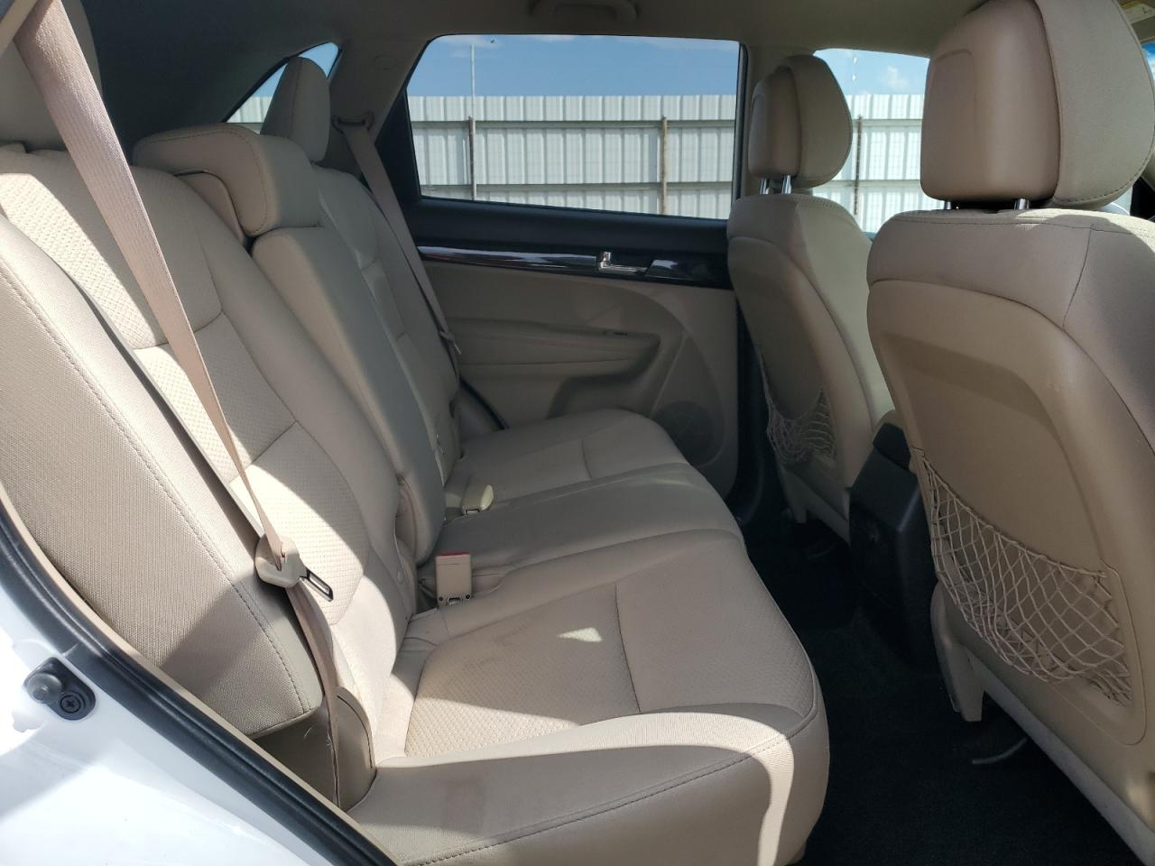 2011 Kia Sorento Base VIN: 5XYKT4A26BG112015 Lot: 81292085