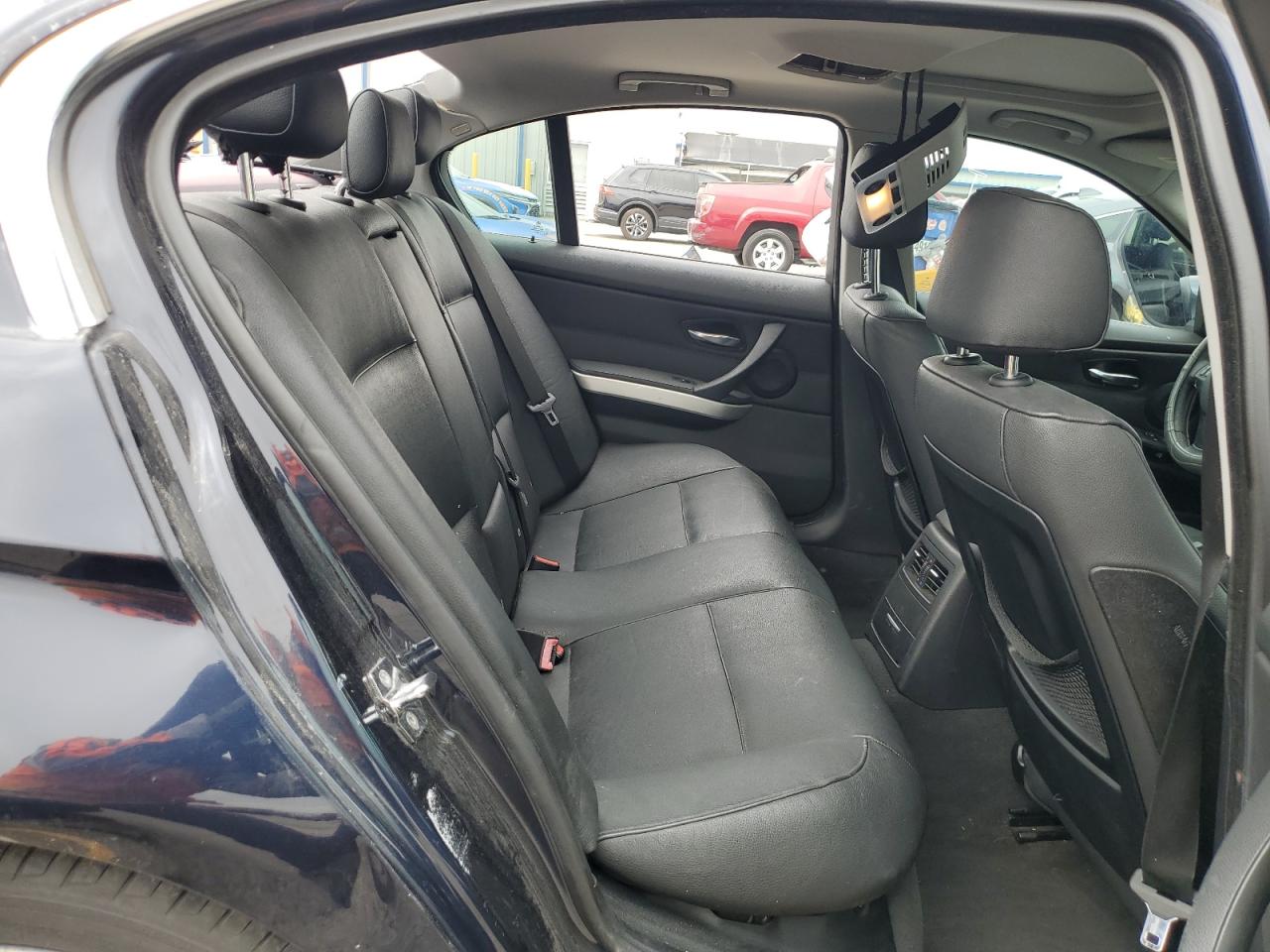 2006 BMW 330 I VIN: WBAVB33546PS14950 Lot: 81425095