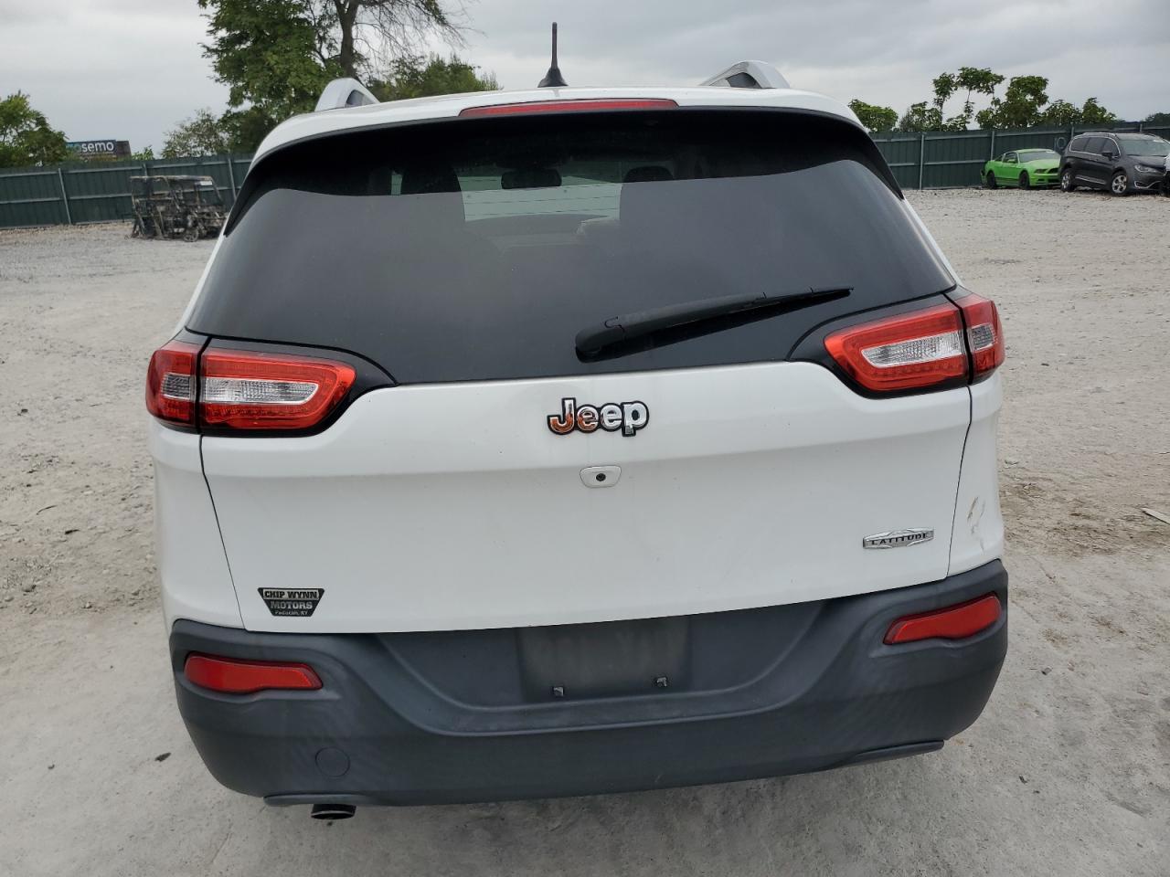 2015 Jeep Cherokee Latitude VIN: 1C4PJLCB1FW695315 Lot: 71223015