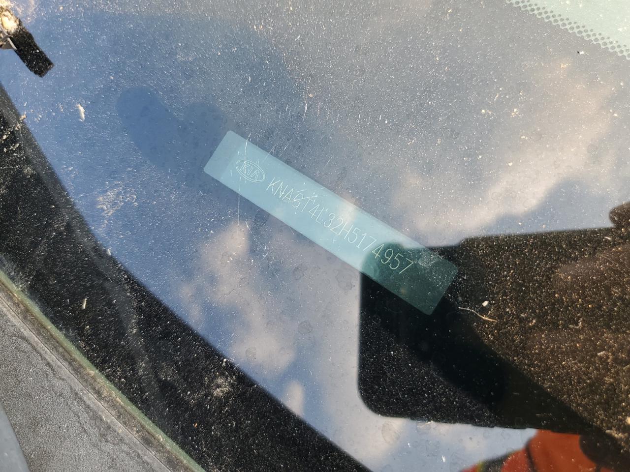 2017 Kia Optima Lx VIN: KNAGT4L32H5174957 Lot: 80815945