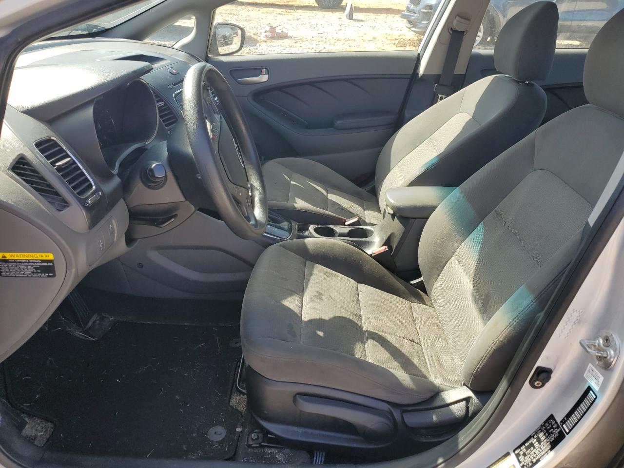 2017 Kia Forte Lx VIN: 3KPFK4A78HE045455 Lot: 84435345