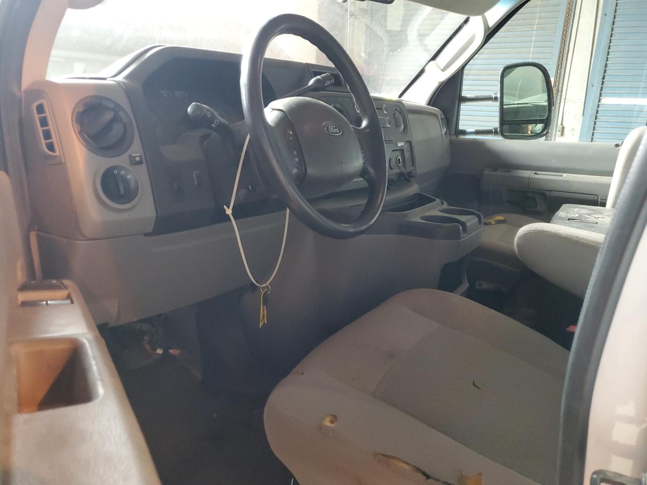 2013 Ford Econoline E250 Van VIN: 1FTNE2EW1DDB32098 Lot: 81201175