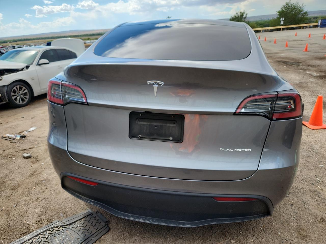 2024 Tesla Model Y VIN: 7SAYGAEE2RF155112 Lot: 71878845