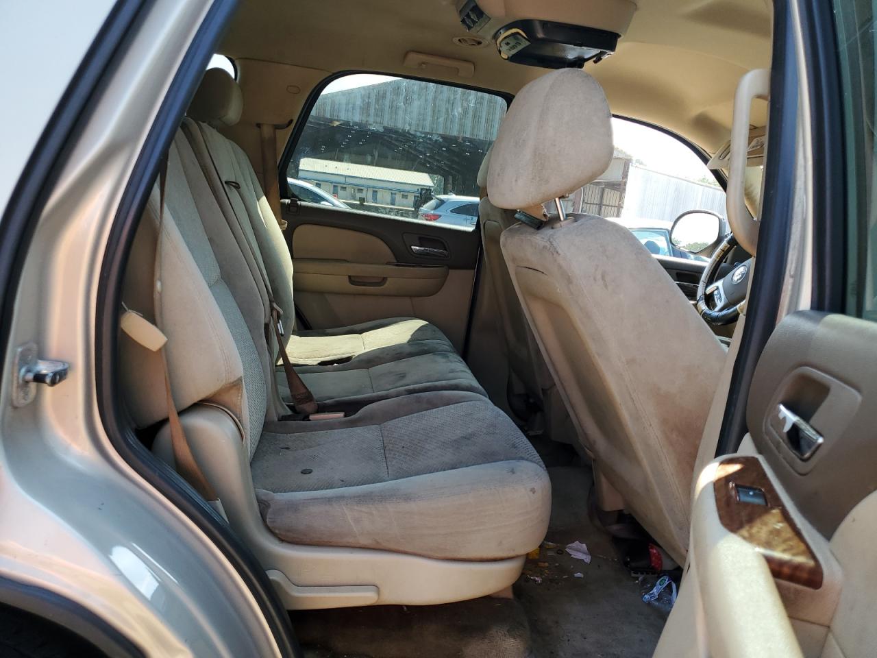 2007 GMC Yukon VIN: 1GKFC130X7R318480 Lot: 71223225