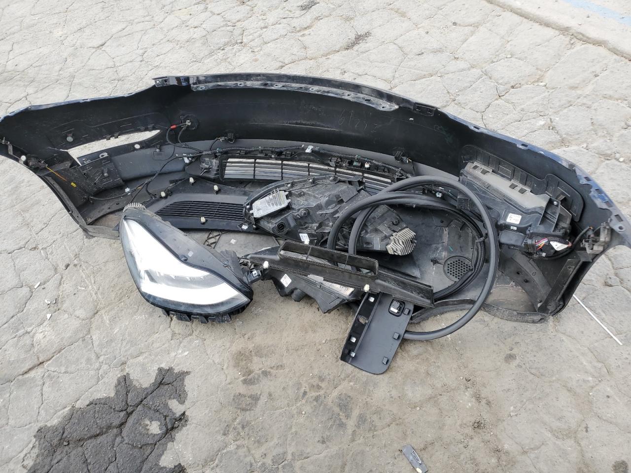 2019 Tesla Model 3 VIN: 5YJ3E1EB5KF434398 Lot: 72079285