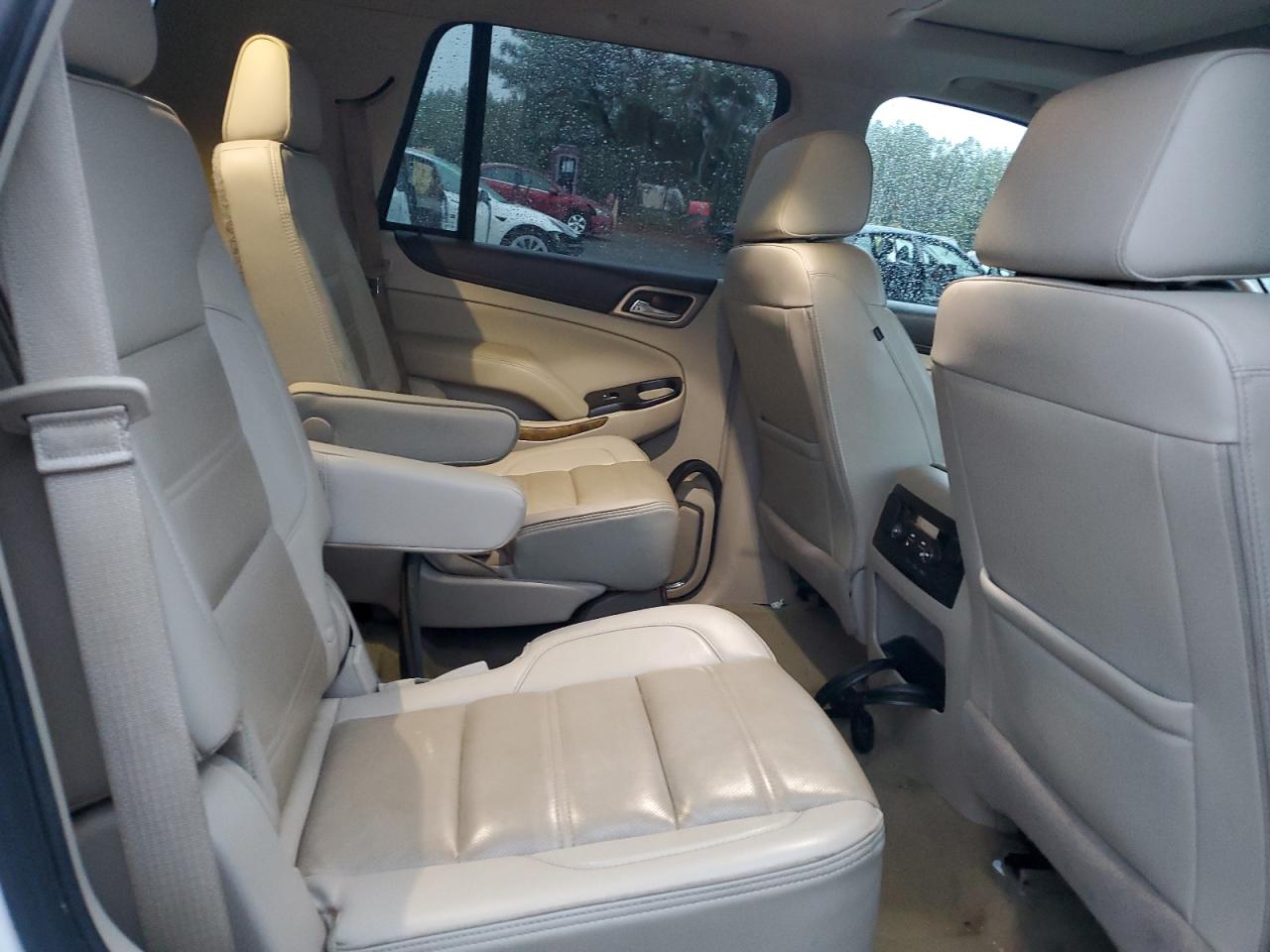 2017 GMC Yukon Denali VIN: 1GKS1CKJ2HR206476 Lot: 81895065