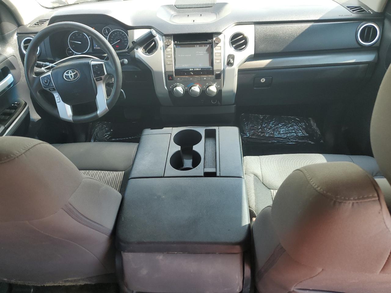 2016 Toyota Tundra Crewmax Sr5 VIN: 5TFEM5F16GX096676 Lot: 81595555