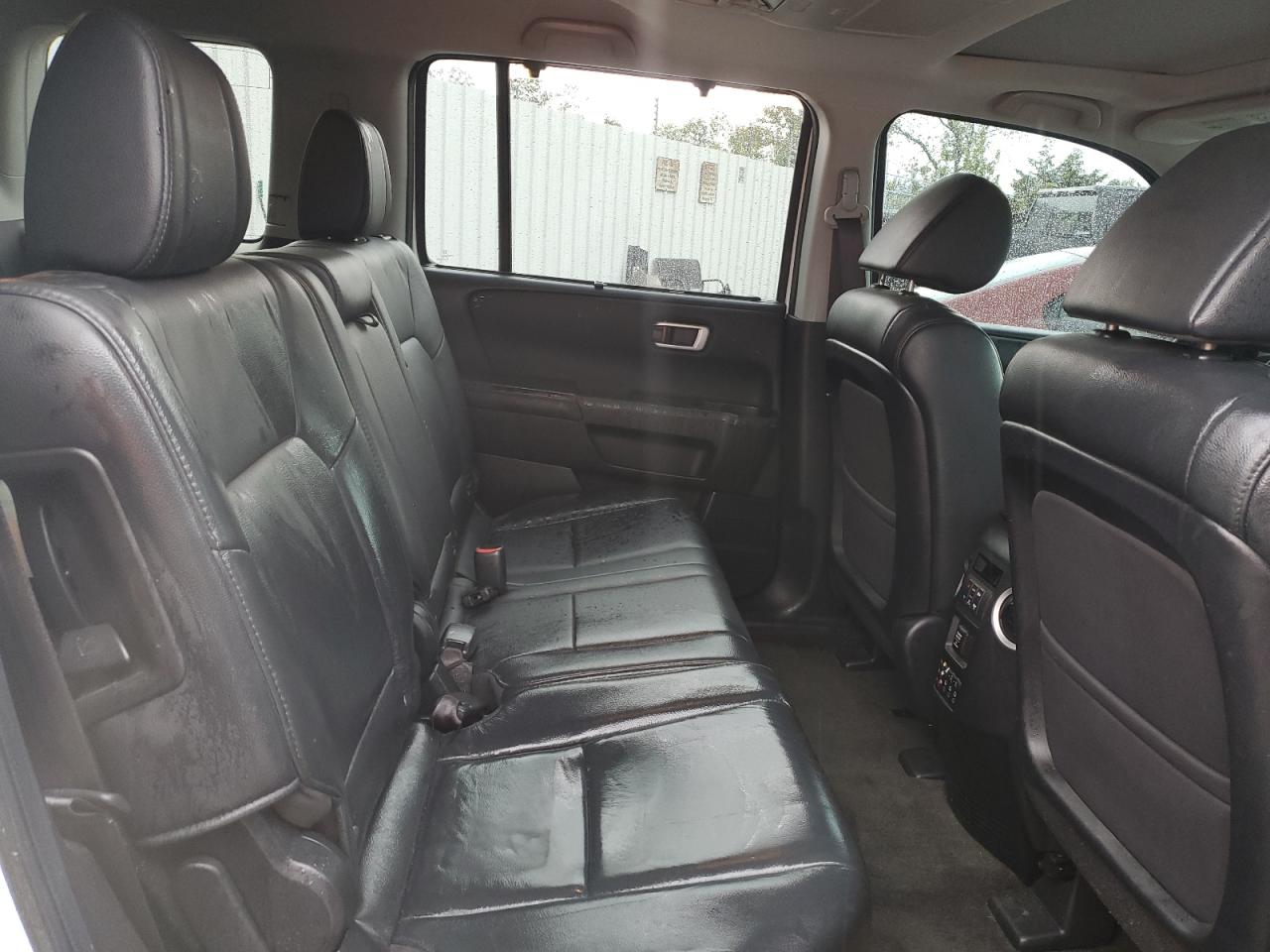 2015 Honda Pilot Touring VIN: 5FNYF3H94FB018551 Lot: 82041355