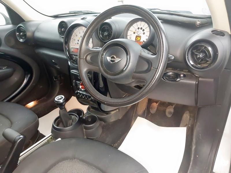 2013 MINI COUNTRYMAN ONE 