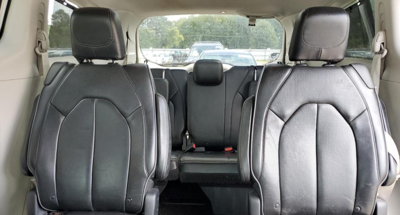 2017 Chrysler Pacifica Limited VIN: 2C4RC1GG6HR762743 Lot: 80652255