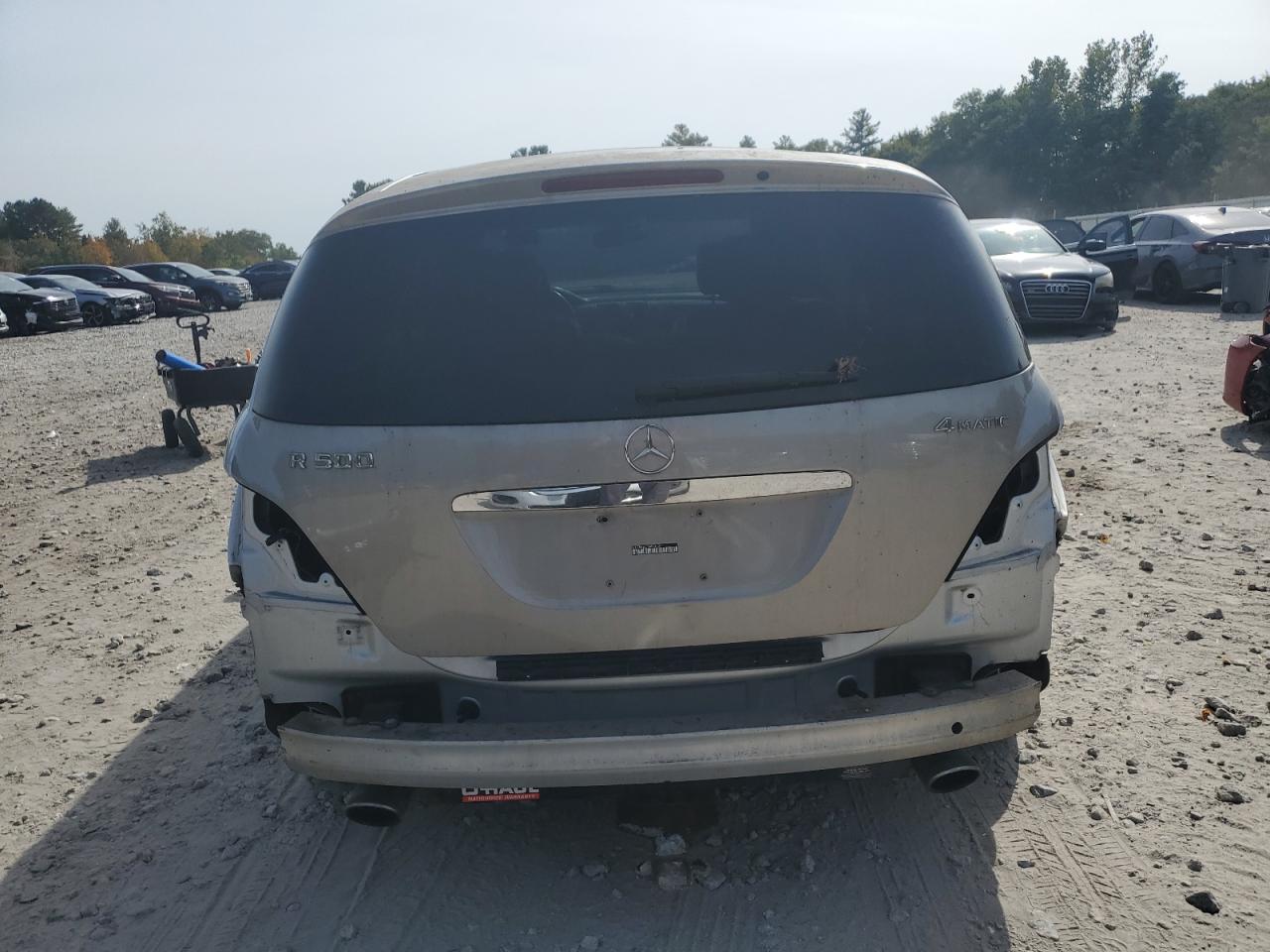 2006 Mercedes-Benz R 500 VIN: 4JGCB75E96A020833 Lot: 81700915