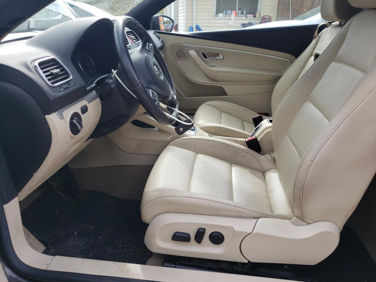 2016 Volkswagen Eos Komfort VIN: WVWBW8AH1GV000113 Lot: 81714925
