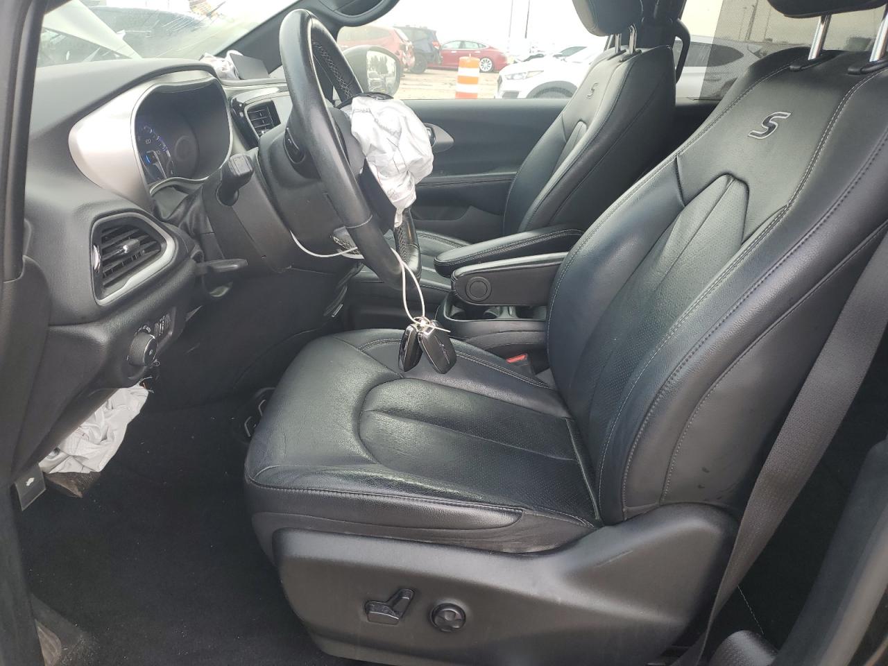 2020 Chrysler Pacifica Touring L VIN: 2C4RC3BG7LR282707 Lot: 81083355