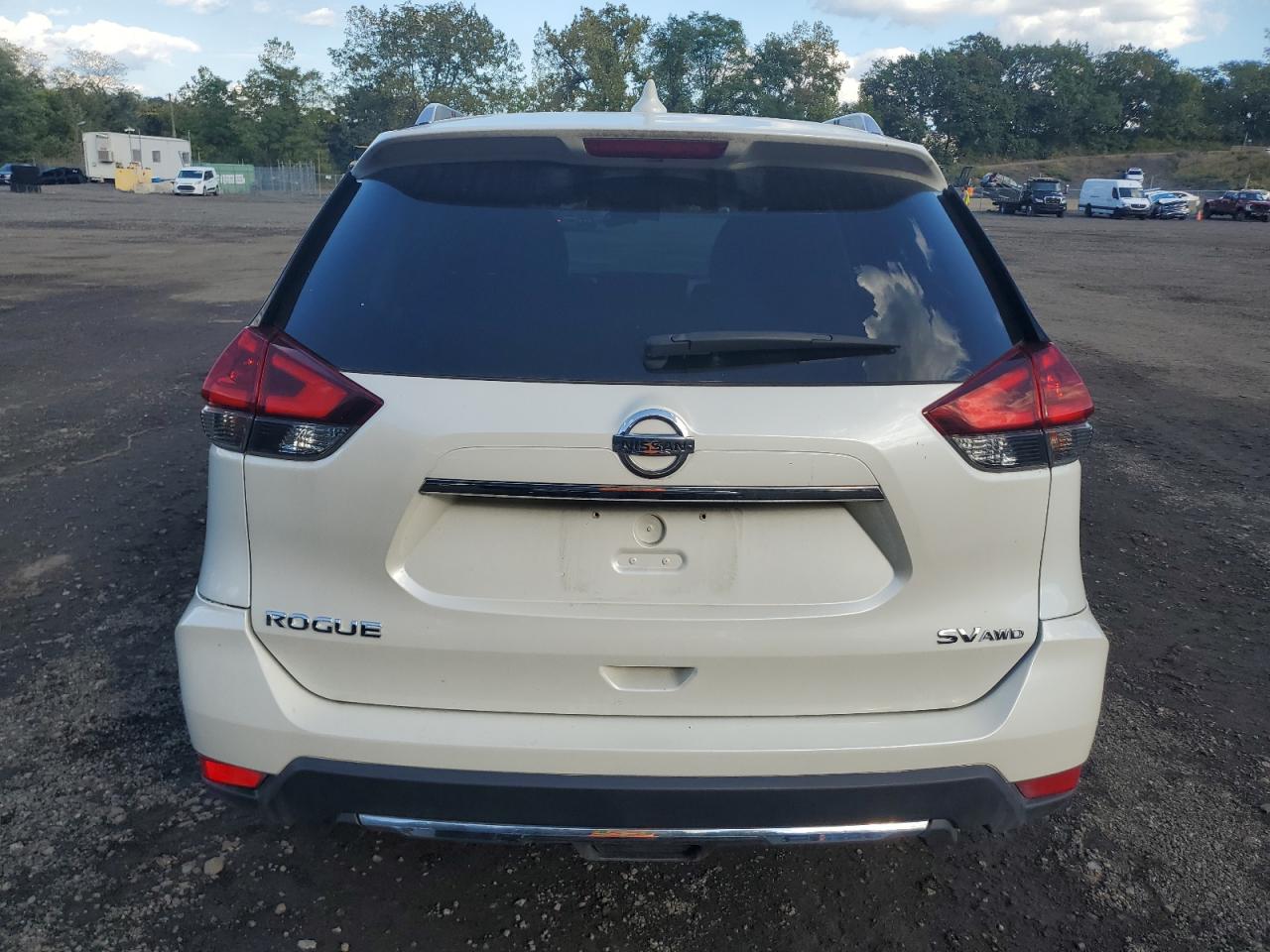 2018 Nissan Rogue S VIN: KNMAT2MV9JP602966 Lot: 84411745