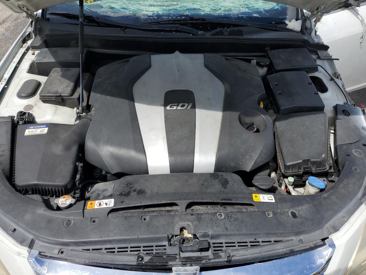 2013 Hyundai Genesis 3.8L VIN: KMHGC4DD6DU217198 Lot: 81381045