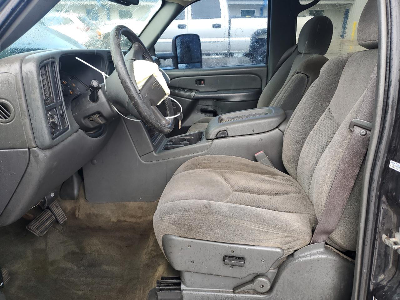 2005 Chevrolet Silverado C2500 Heavy Duty VIN: 1GCHC23G95F873586 Lot: 83940345