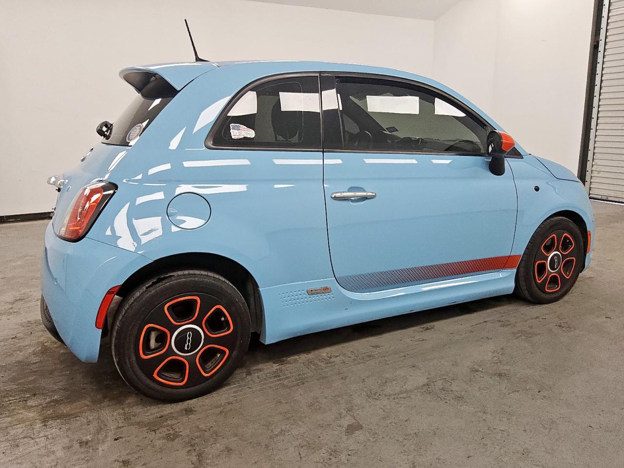 3C3CFFGE4HT611698 2017 Fiat 500 Electric 2017 Fiat 500 Electric VIN: 3C3CFFGE4HT611698 Lot: 82156995