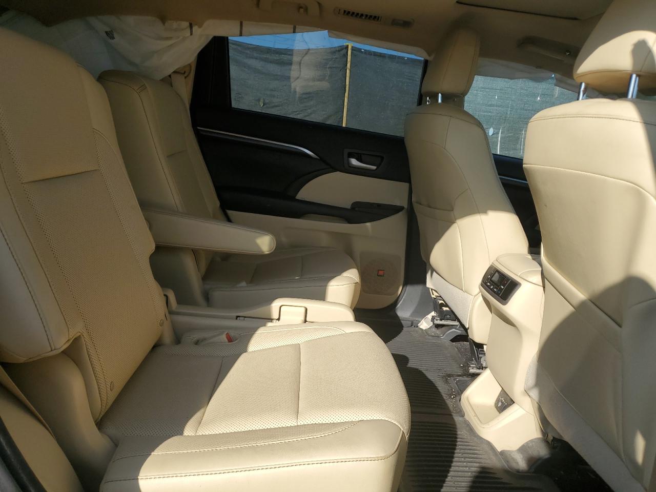 2015 Toyota Highlander Limited VIN: 5TDDKRFH4FS160224 Lot: 81512785