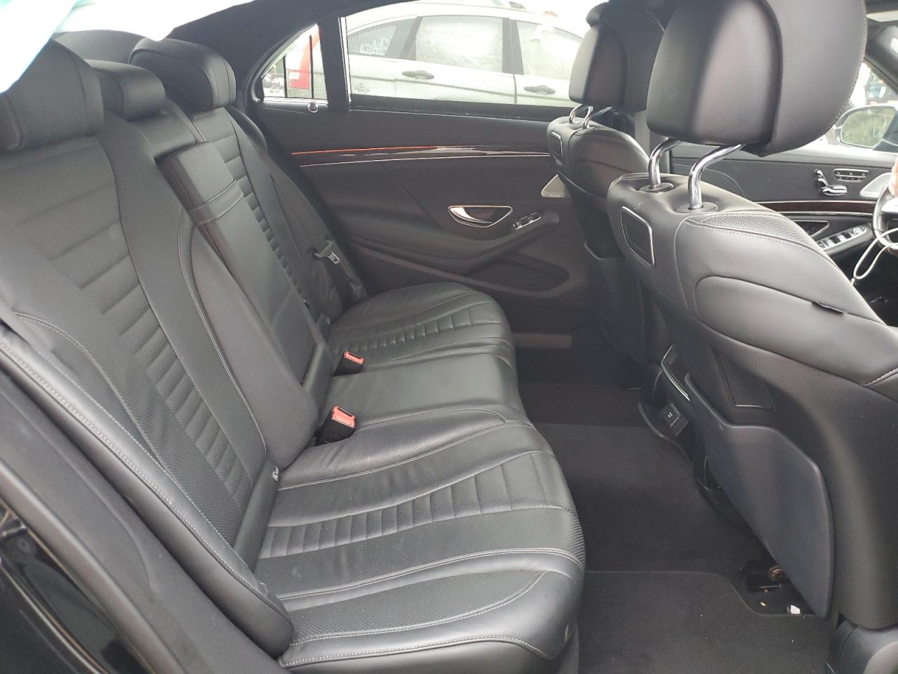 2018 Mercedes-Benz S 560 VIN: WDDUG8DB9JA383879 Lot: 84221965
