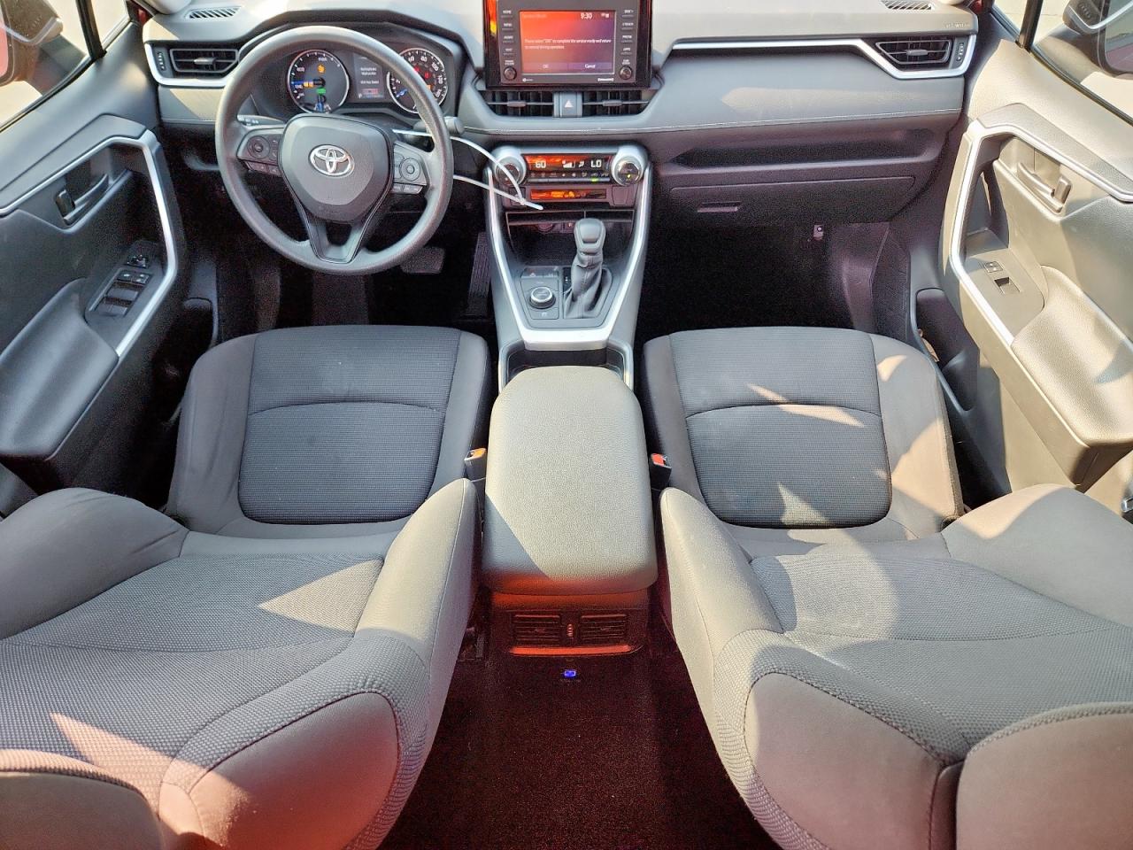 2021 Toyota Rav4 Le VIN: JTMLWRFV8MD120078 Lot: 81414875