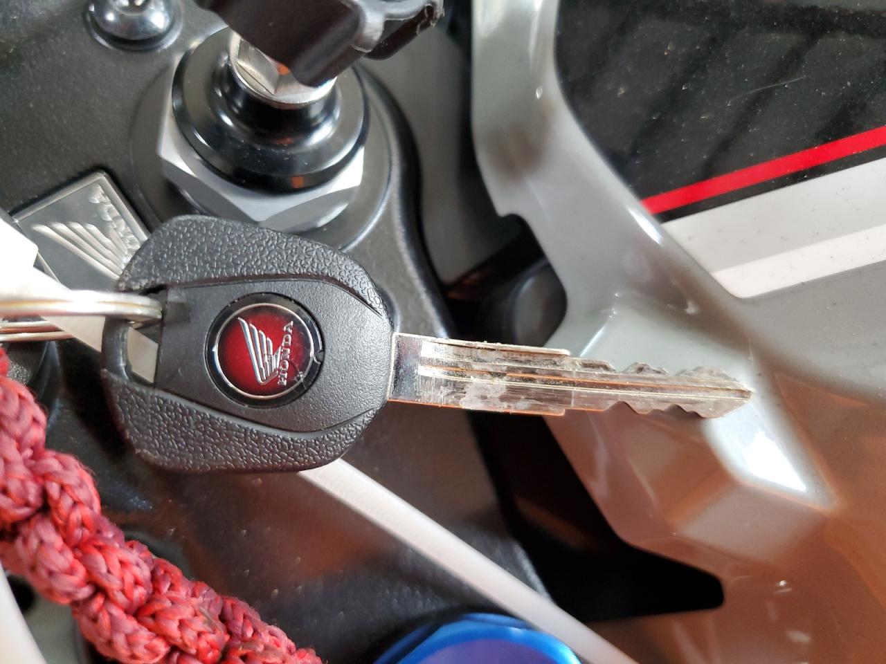 2025 Honda Cbr600 Rr VIN: JH2PC40H6SK200060 Lot: 81591665