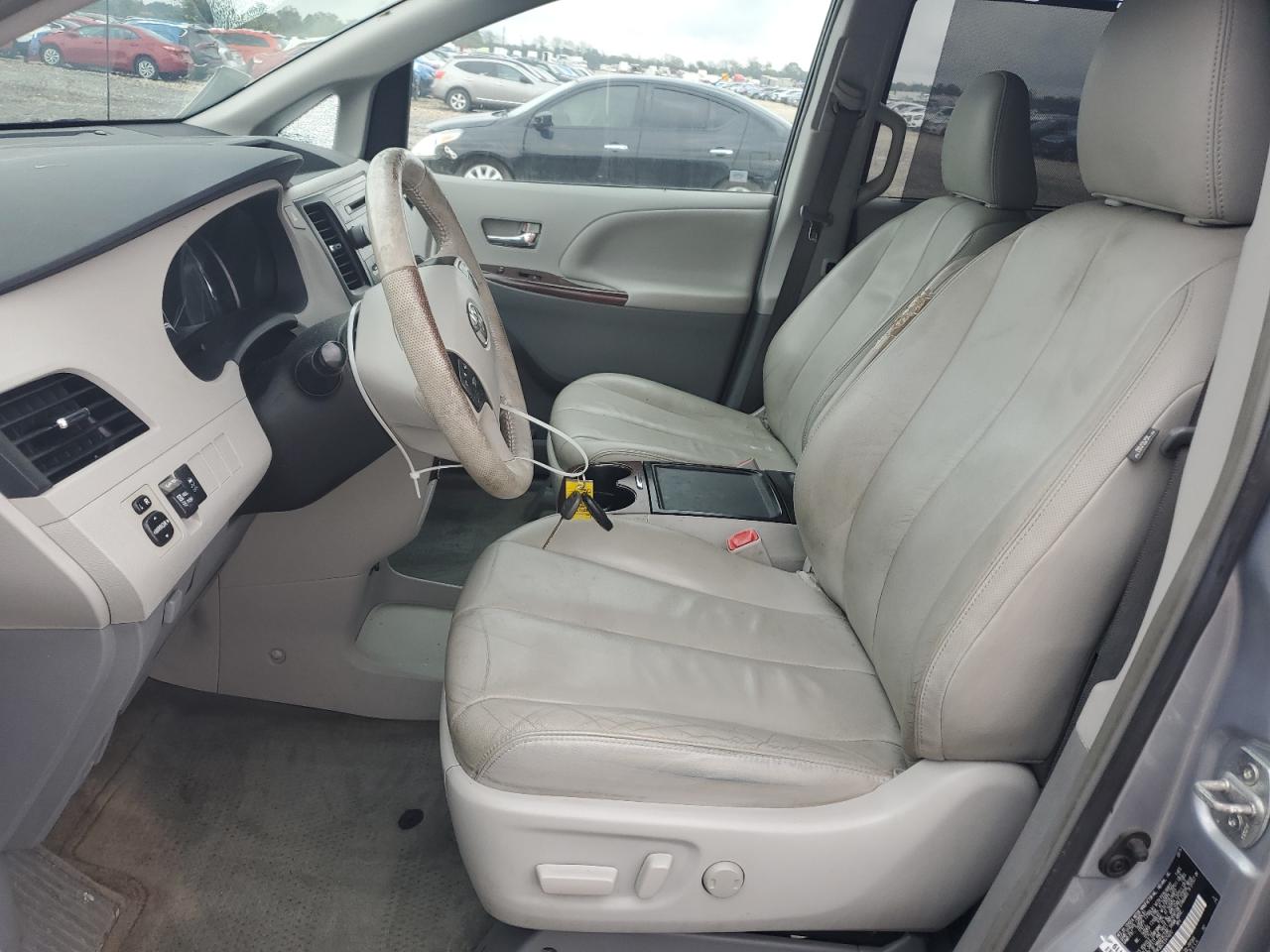 2014 Toyota Sienna Xle VIN: 5TDYK3DC7ES474017 Lot: 81595945