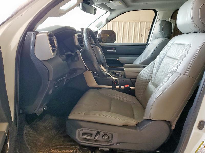  TOYOTA TUNDRA 2022 Белы