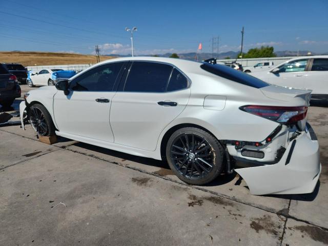  TOYOTA CAMRY 2022 Белы