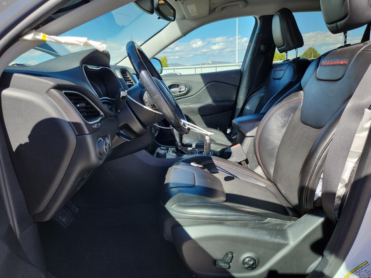 2019 Jeep Cherokee Trailhawk VIN: 1C4PJMBX2KD483533 Lot: 84297625