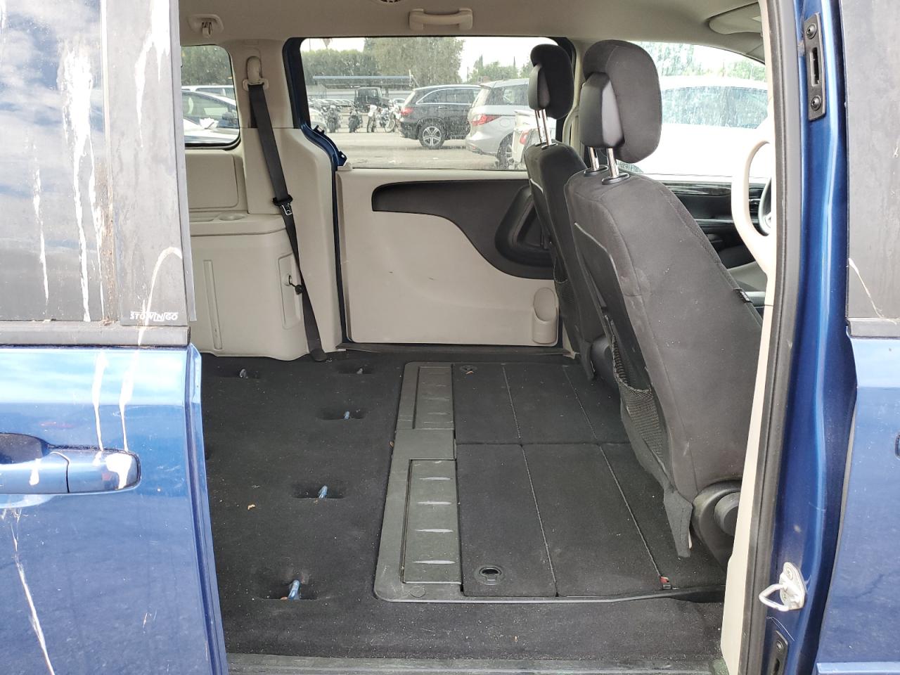 2011 Dodge Grand Caravan Express VIN: 2D4RN4DG5BR727895 Lot: 80963915