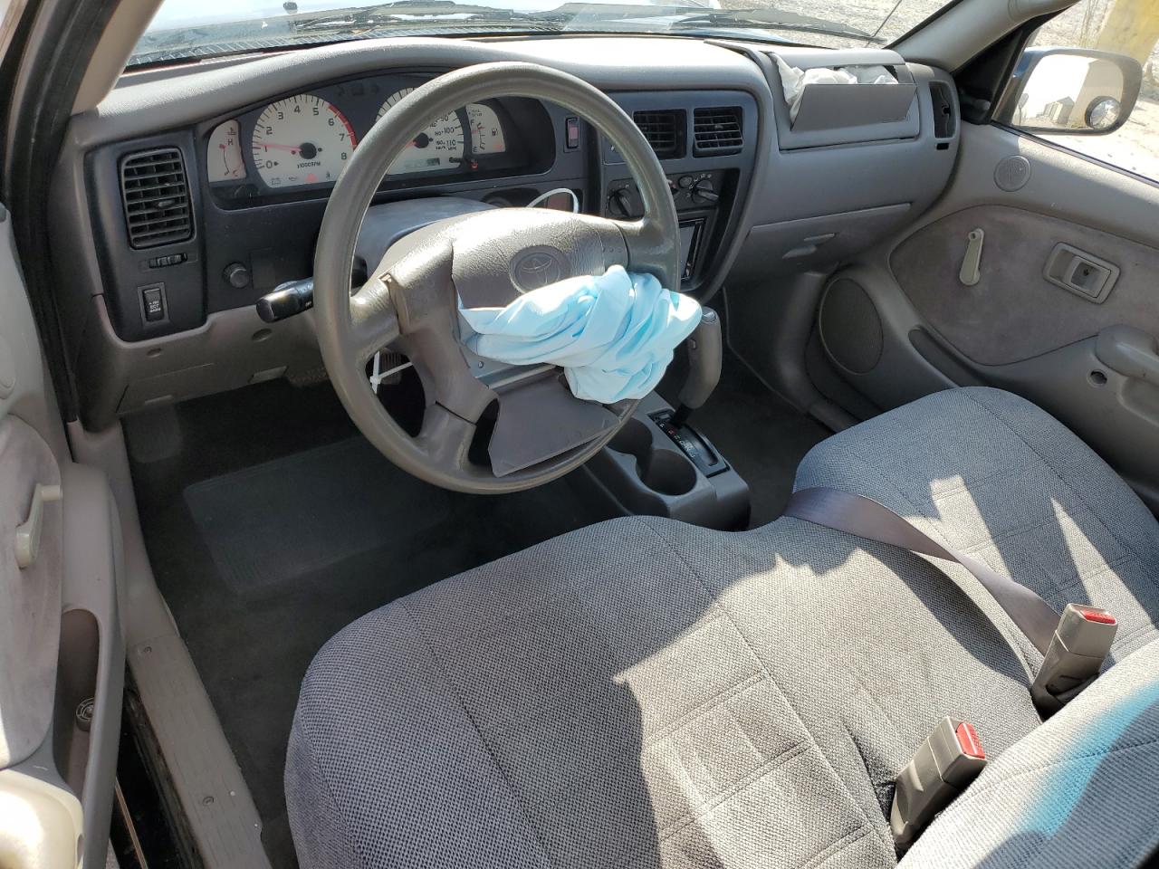 2001 Toyota Tacoma Prerunner VIN: 5TENM92N01Z876494 Lot: 84612045