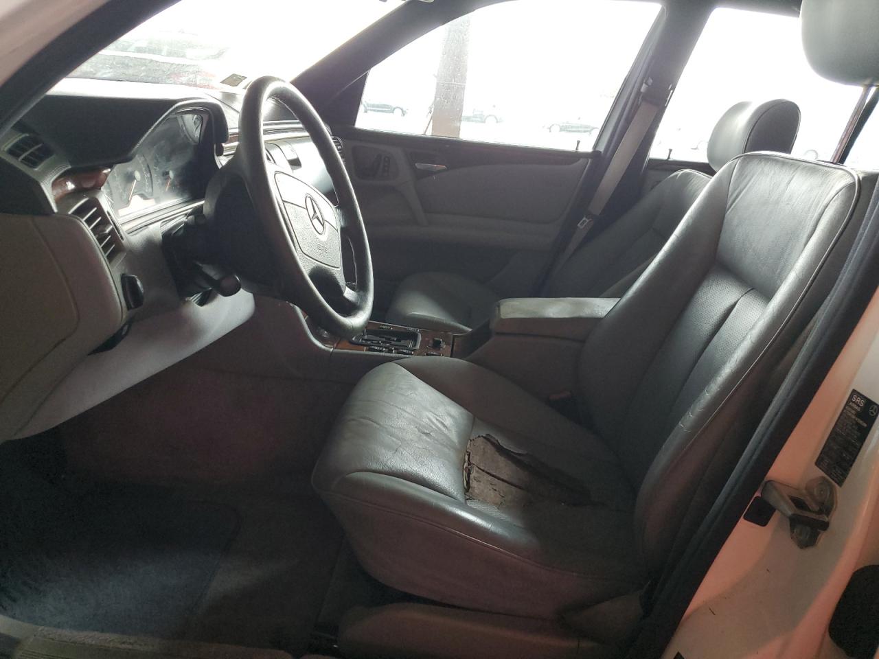 1997 Mercedes-Benz E 320 VIN: WDBJF55F0VA401089 Lot: 83848065